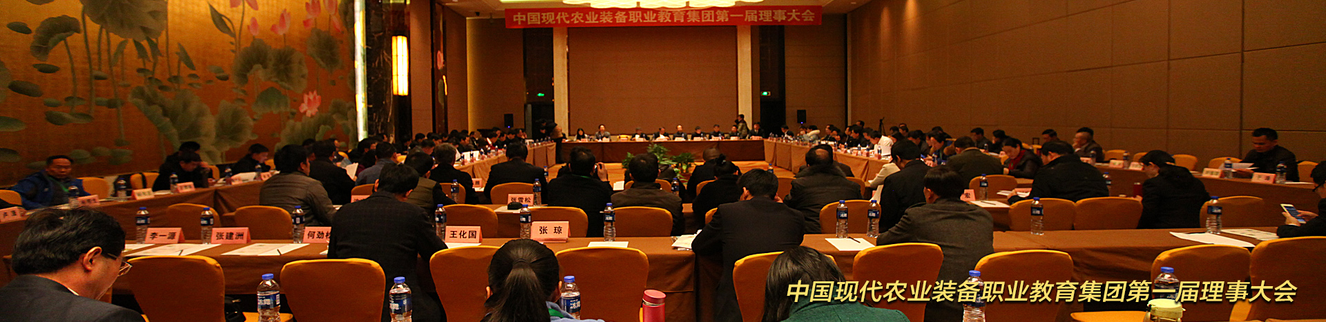 qq扑克官方下载电脑版